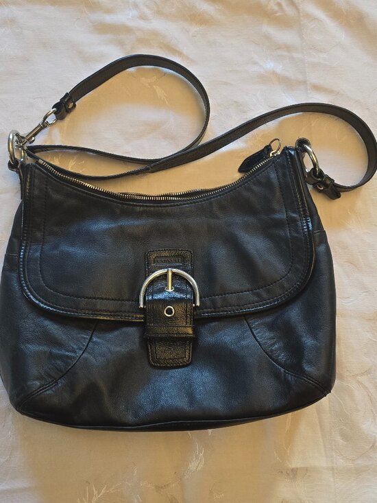 Coach Handbags - Coach Black Leather w/ Patent Leather Trim Adjustable Strap